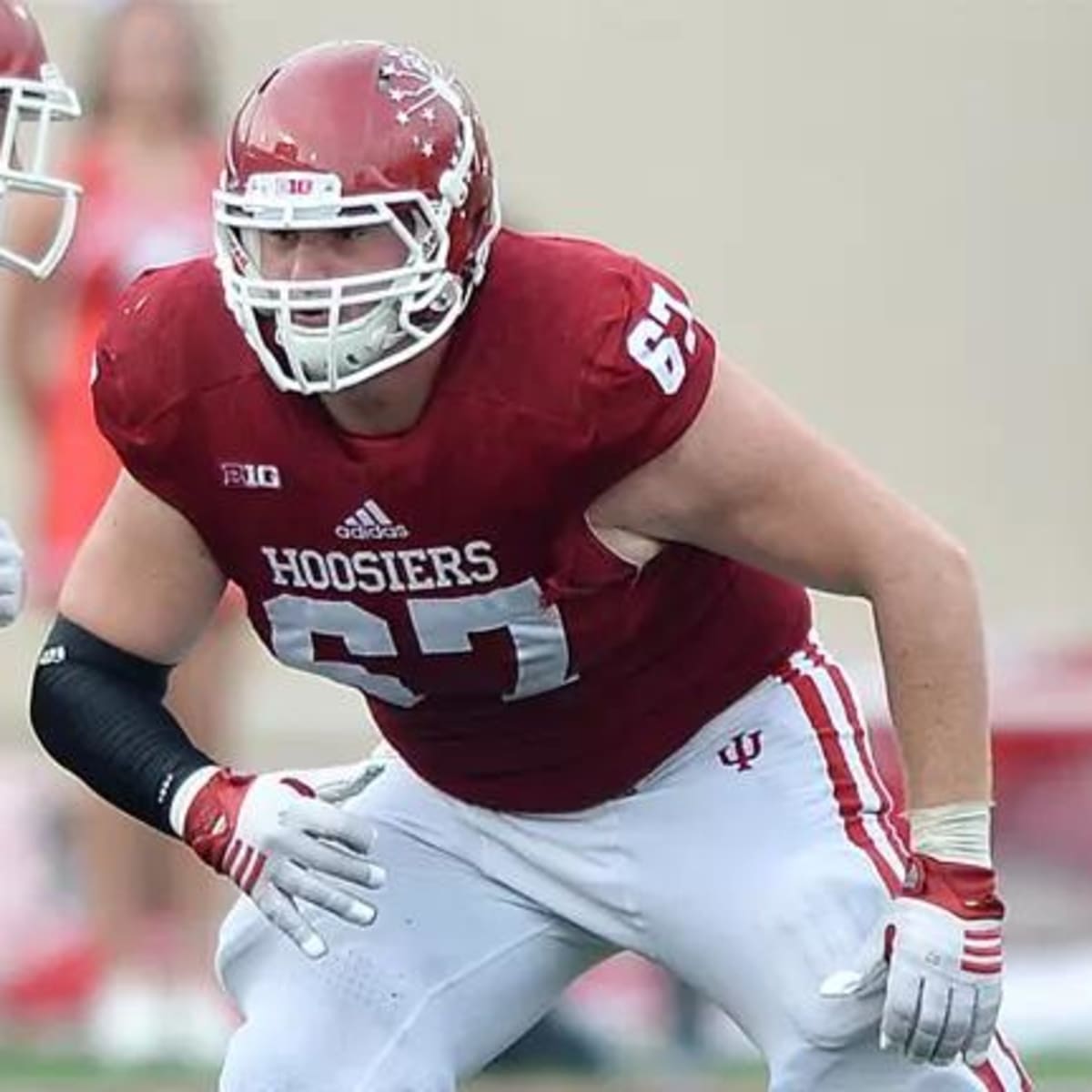 Chicago Bears shake up OL with Dan Feeney trade, initial 53-man