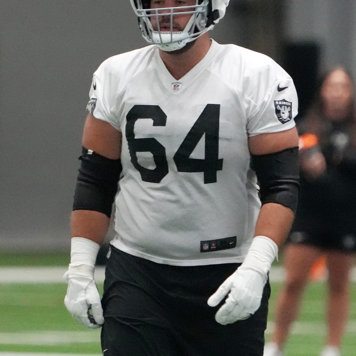 Raiders guards Dylan Parham, Alex Bars could play at Steelers, Raiders  News