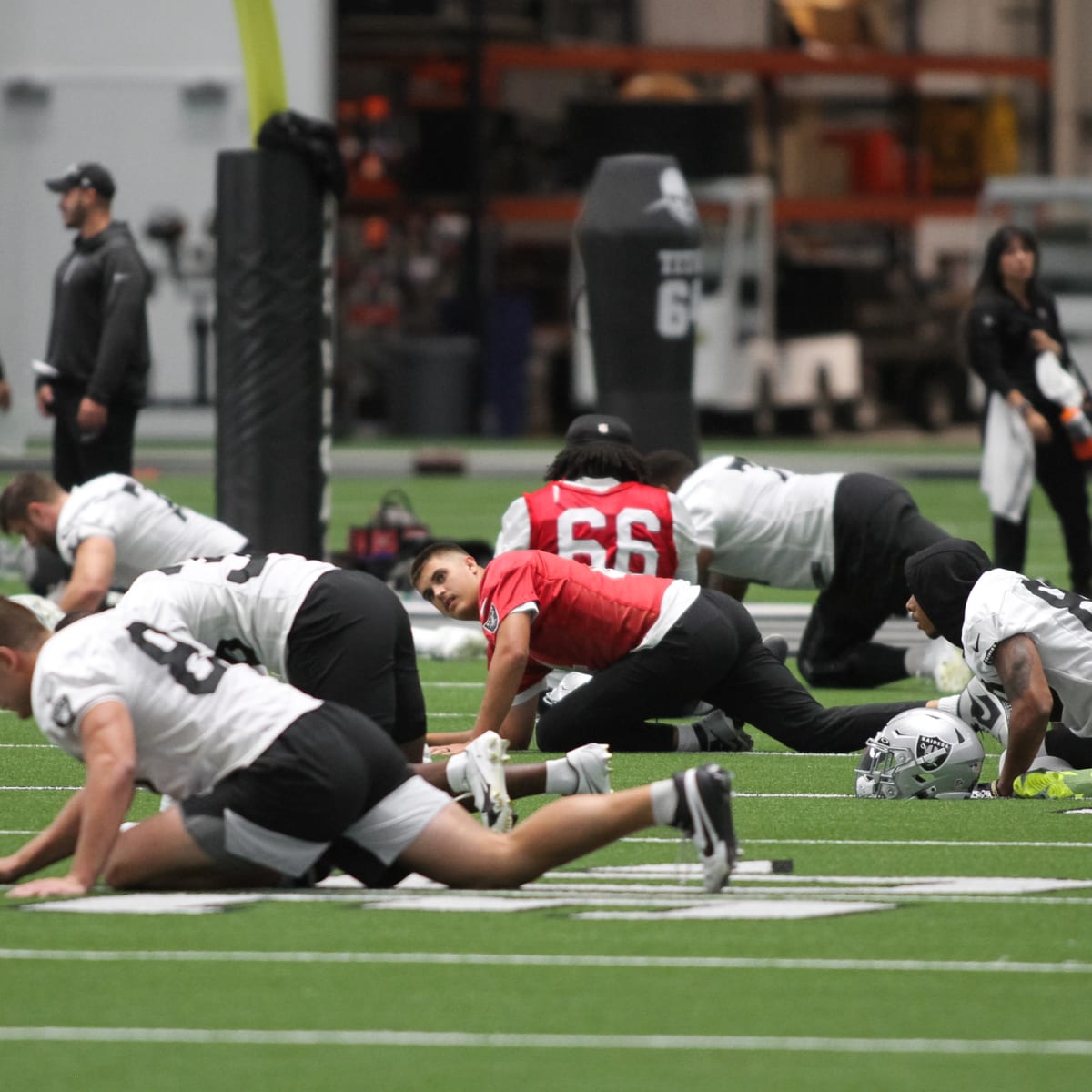 Las Vegas Raiders bringing in reinforcements for injured secondary