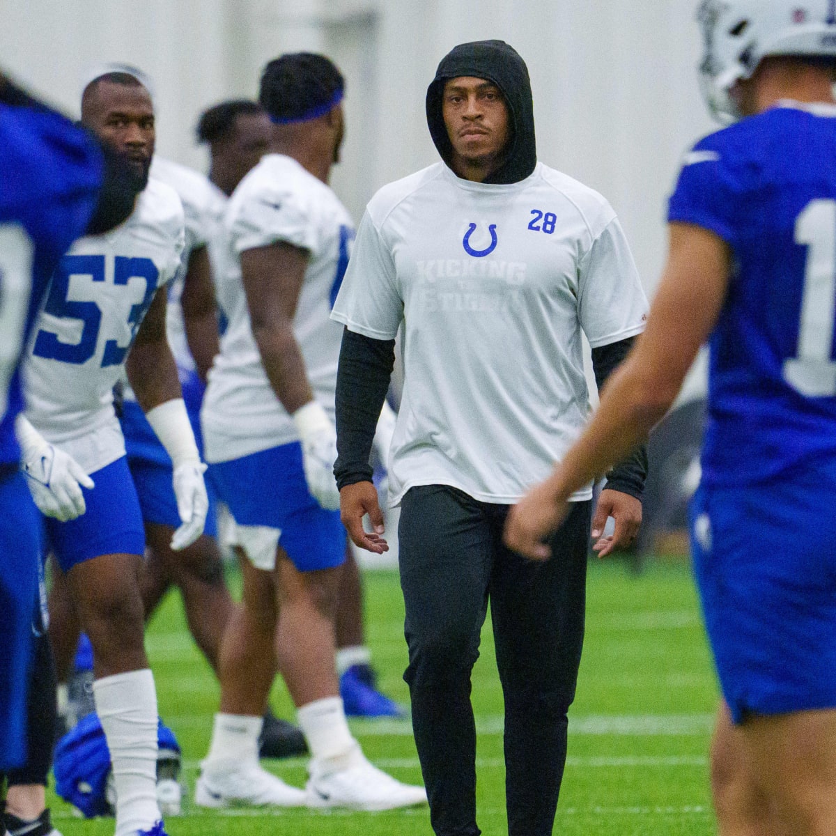 Indianapolis Colts GM gives update on Jonathan Taylor contract dispute