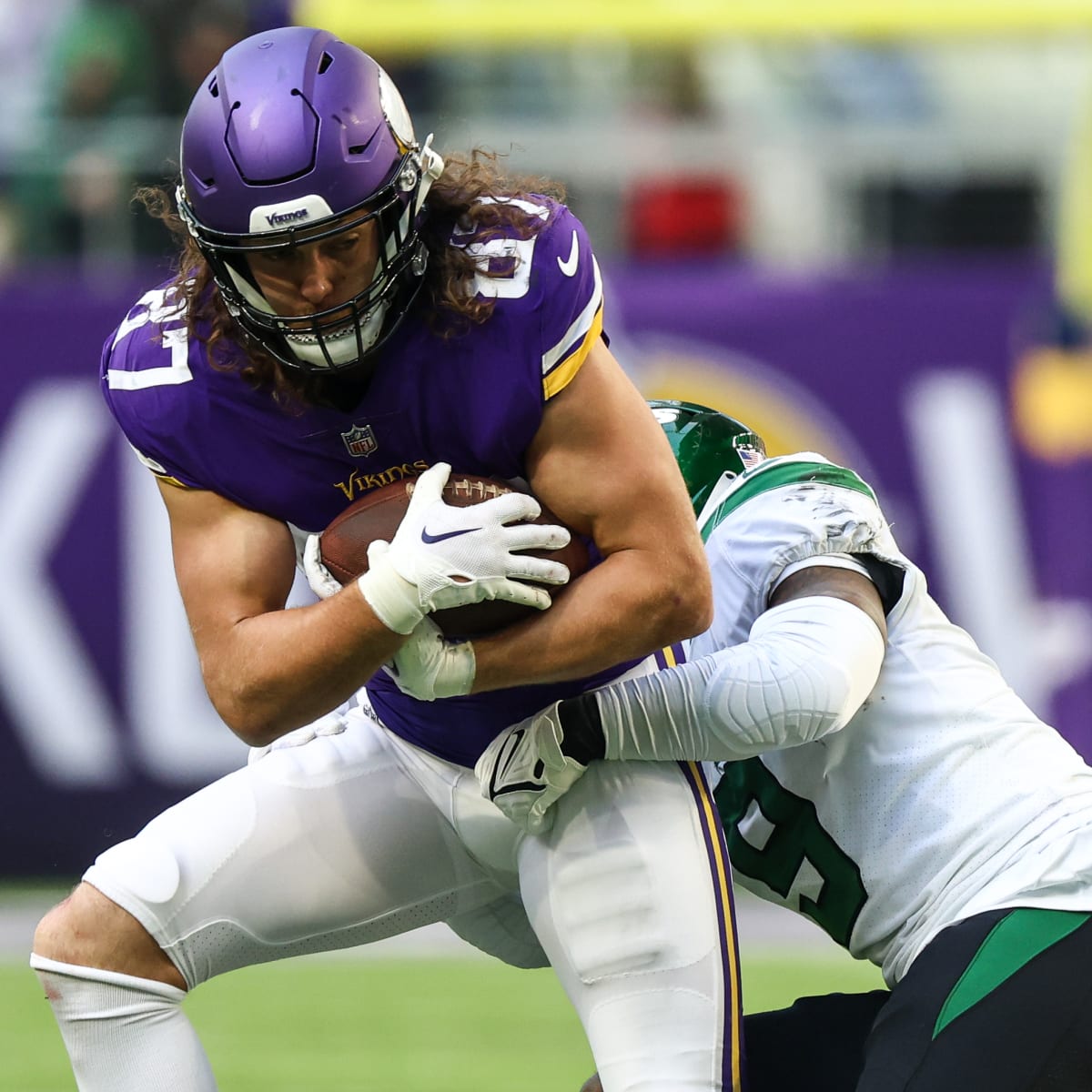 Report: Vikings added void year in T.J. Hockenson's contract