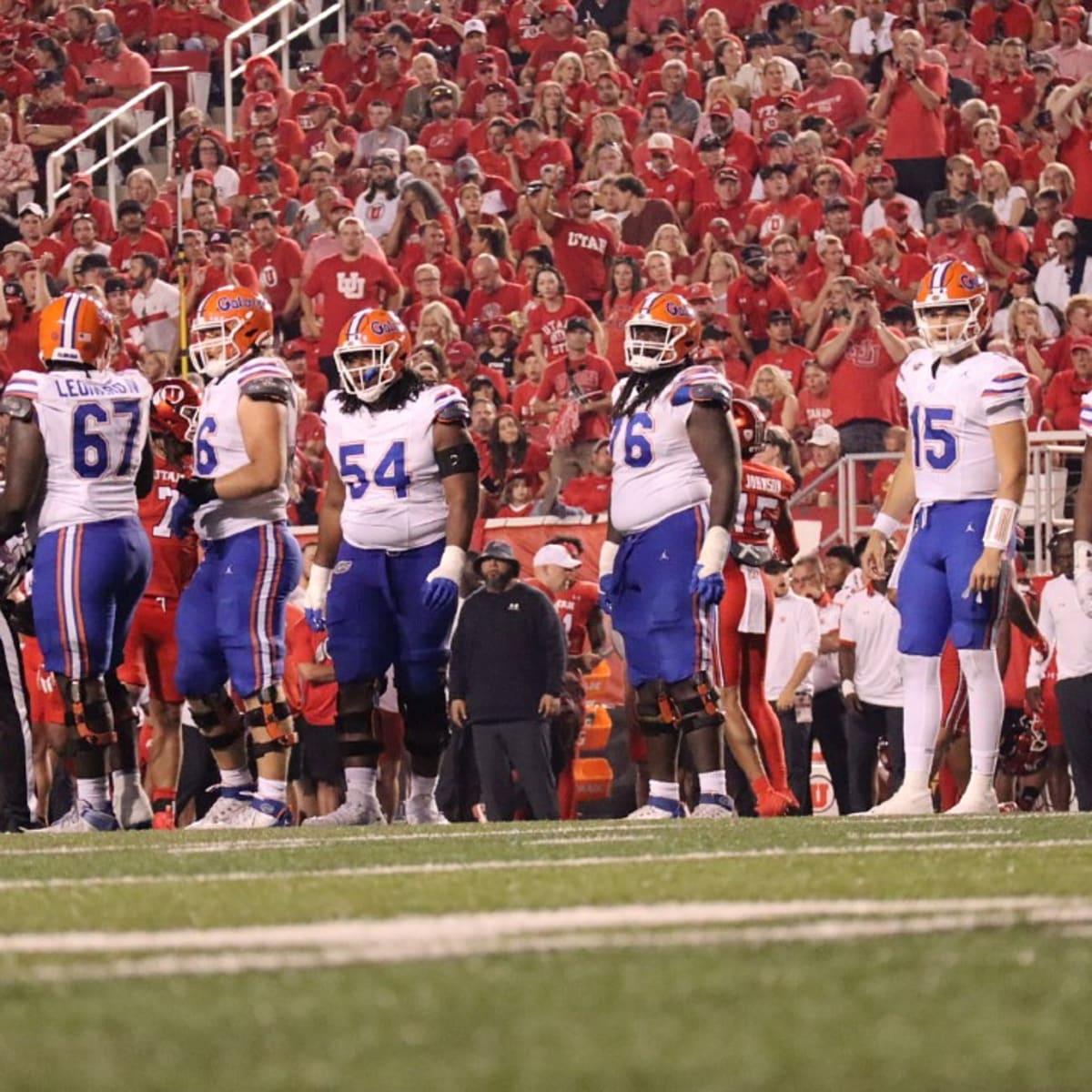 Florida takes penalty against Utah for 2 players wearing same number