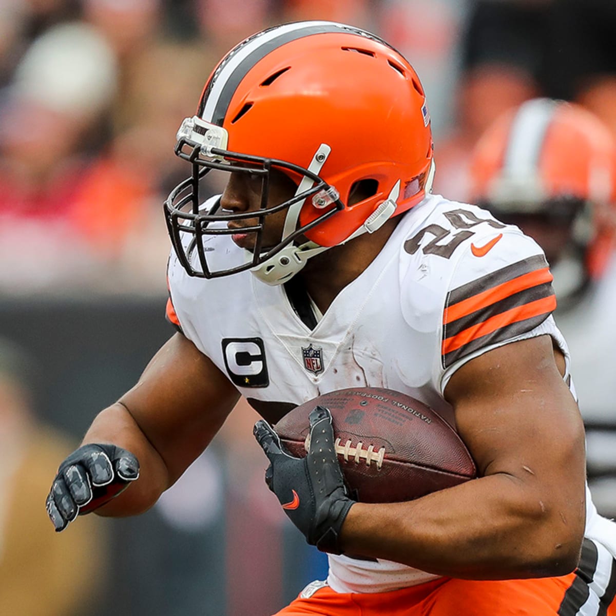 Browns still hoping to have star RB Chubb against Patriots