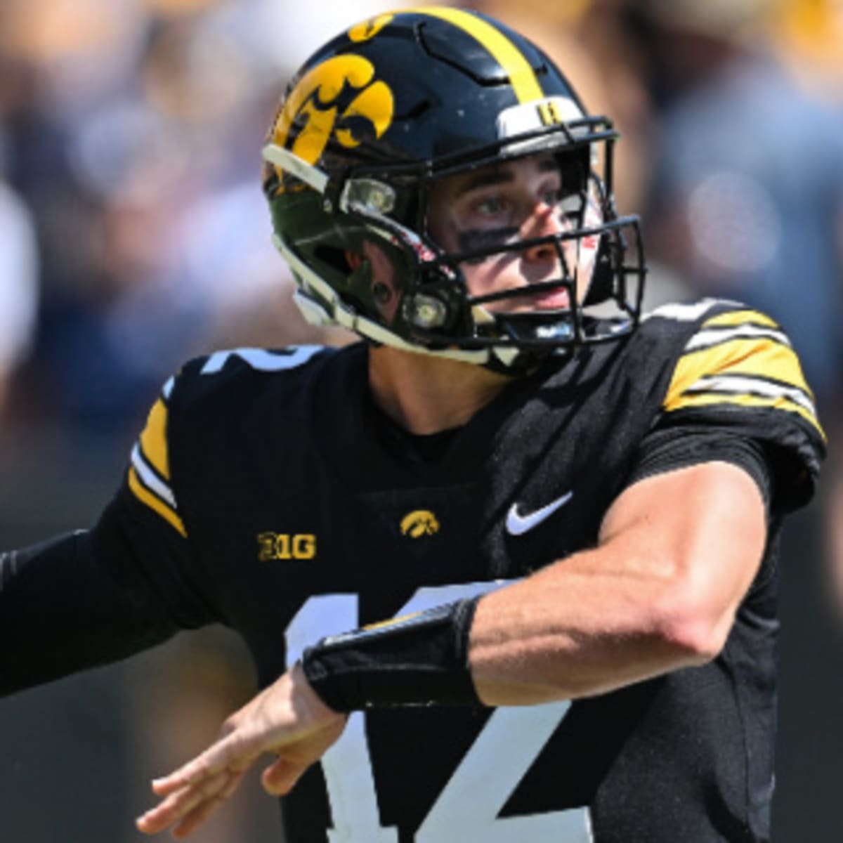 Iowa Football: CBS Sports tabs Iowa vs. Penn State a Week 4 best bet