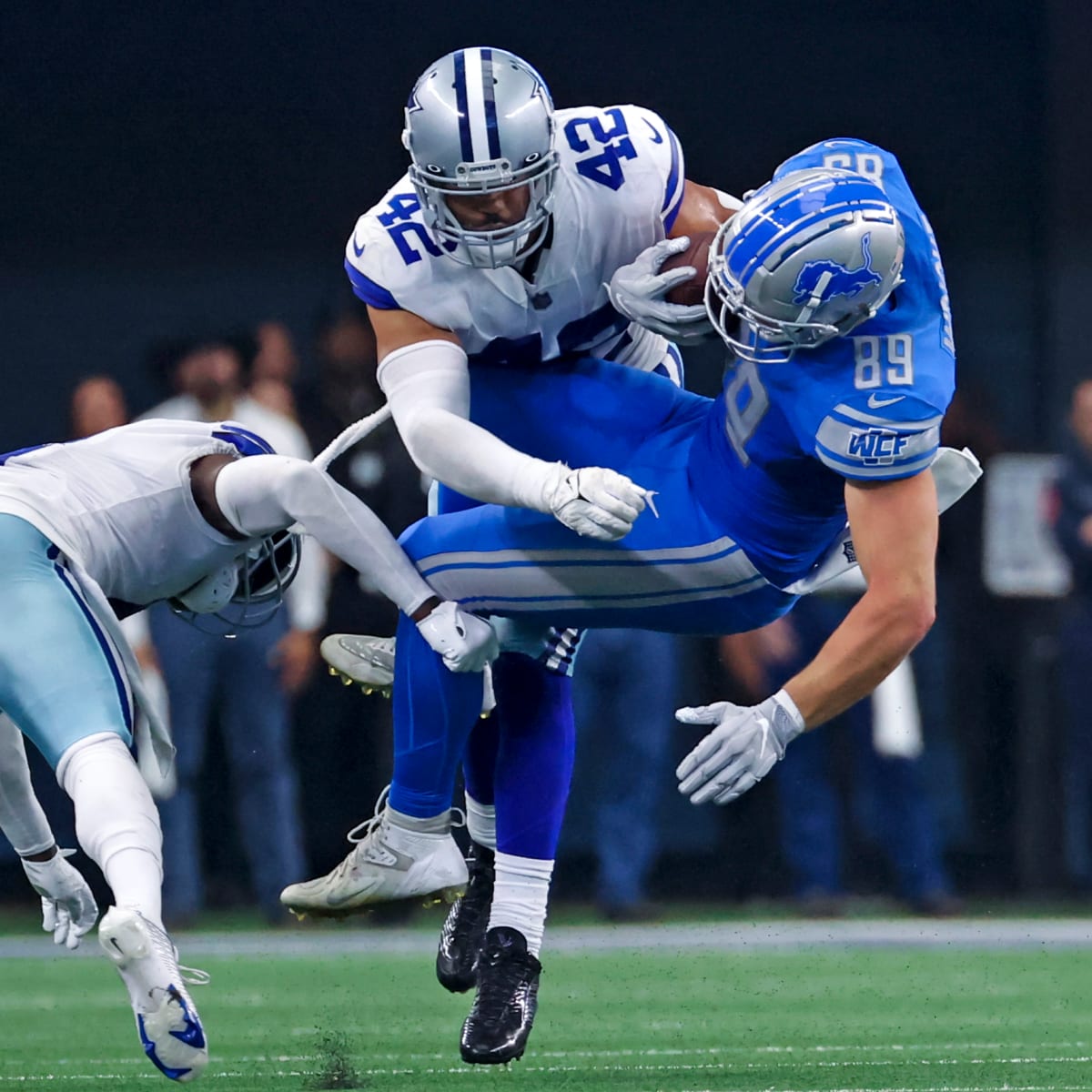 Dallas Cowboys Ex Anthony Barr to Buffalo Bills? 'Won't Hurt!' - Sports  Illustrated Buffalo Bills News, Analysis and More