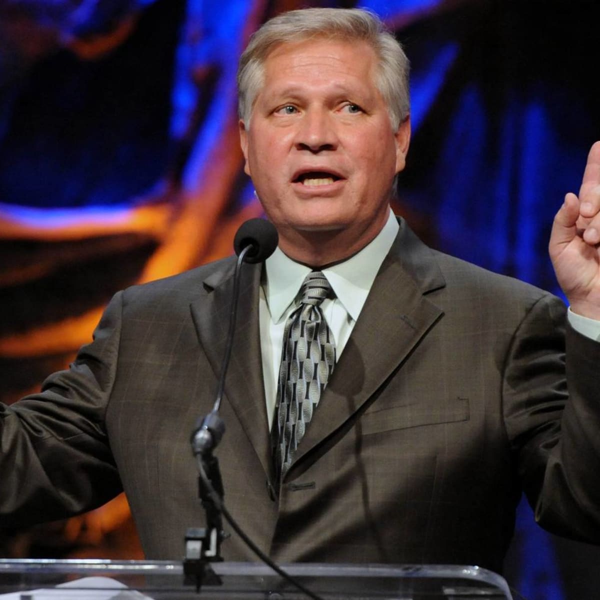 ESPN Reporter Chris Mortensen Exits to Focus on 'Family, Faith'