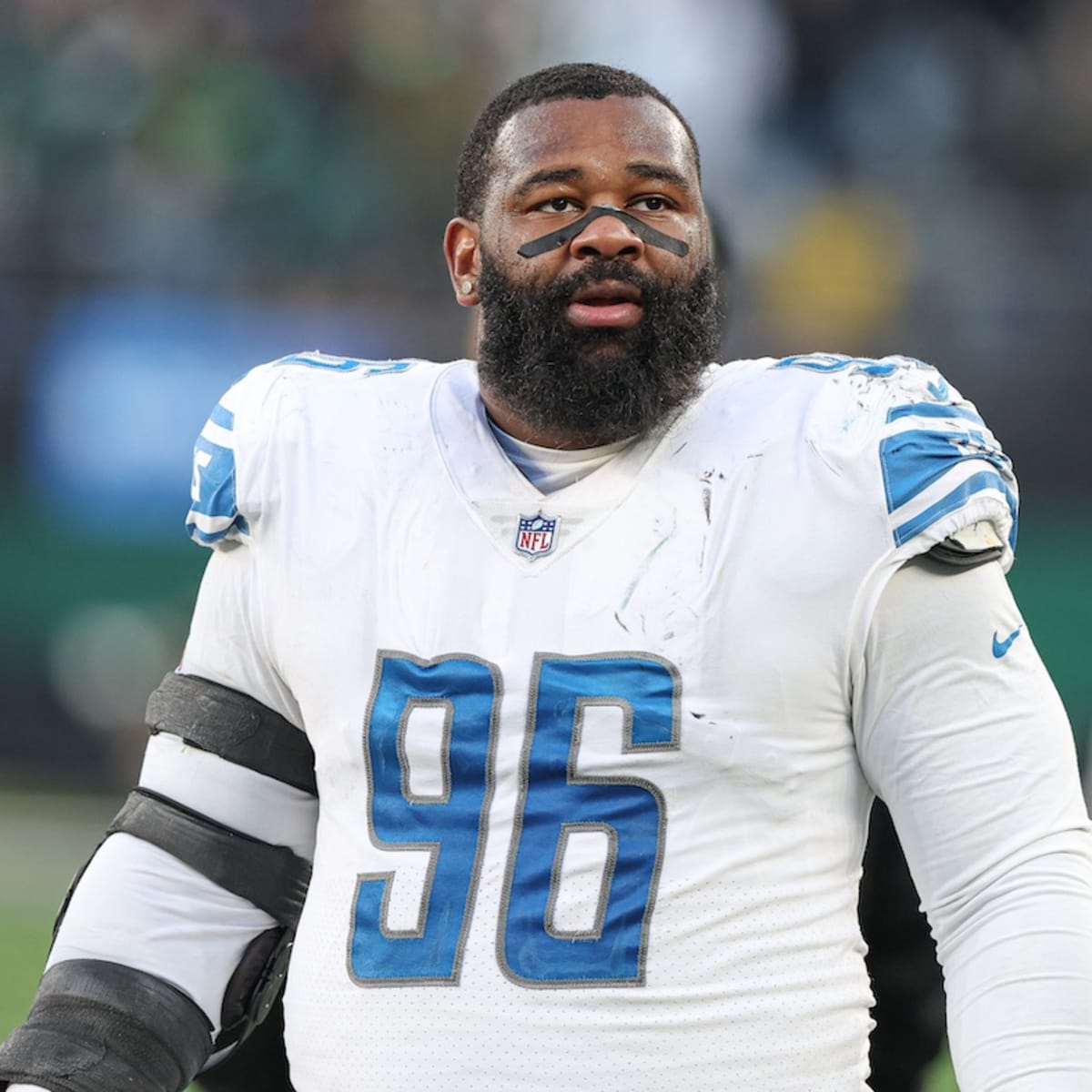 Detroit Lions bench Isaiah Buggs against Kansas City Chiefs - Sports  Illustrated Detroit Lions News, Analysis and More