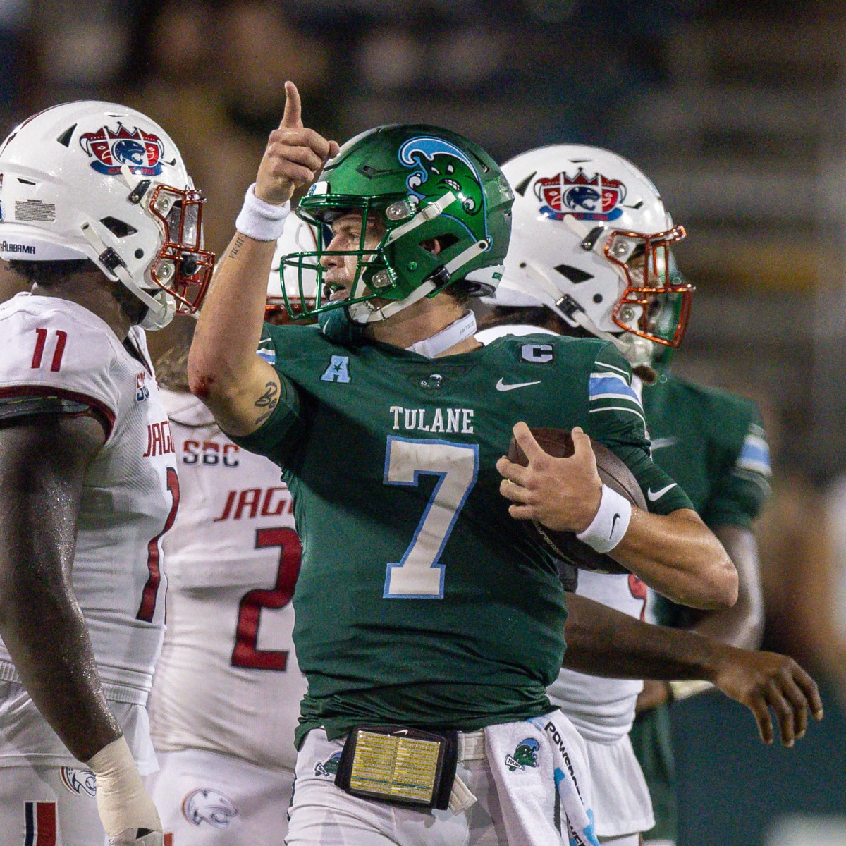 Michael Pratt near perfect in No. 24 Tulane's 37-17 victory over