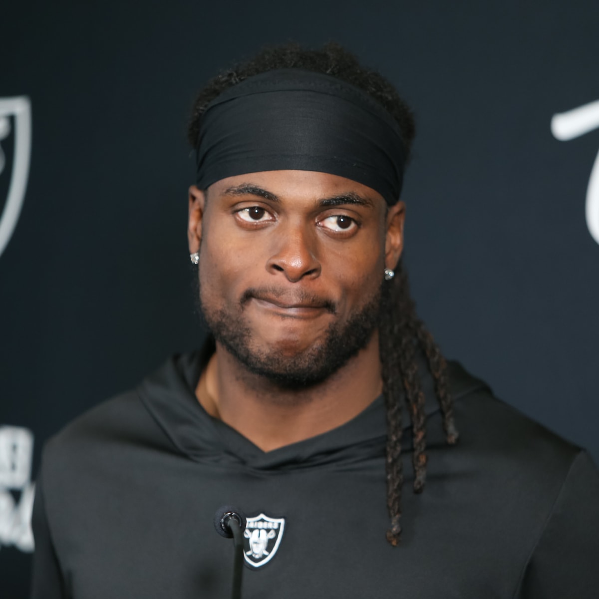 Raiders Podcast: Las Vegas' defense to get big boost ahead of Chargers  matchup - Silver And Black Pride