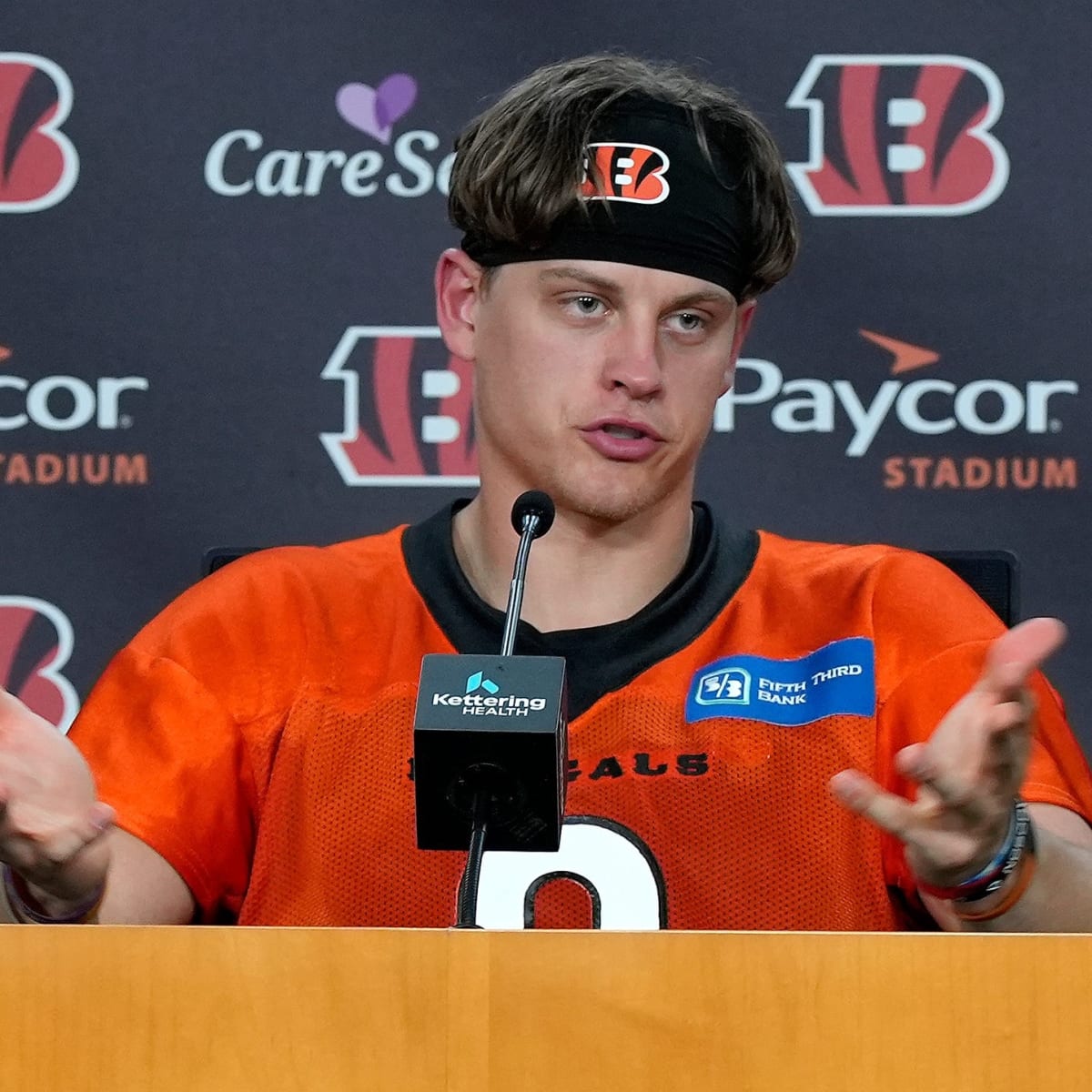 Video: Bengals QB Joe Burrow gives his first press conference of the  preseason