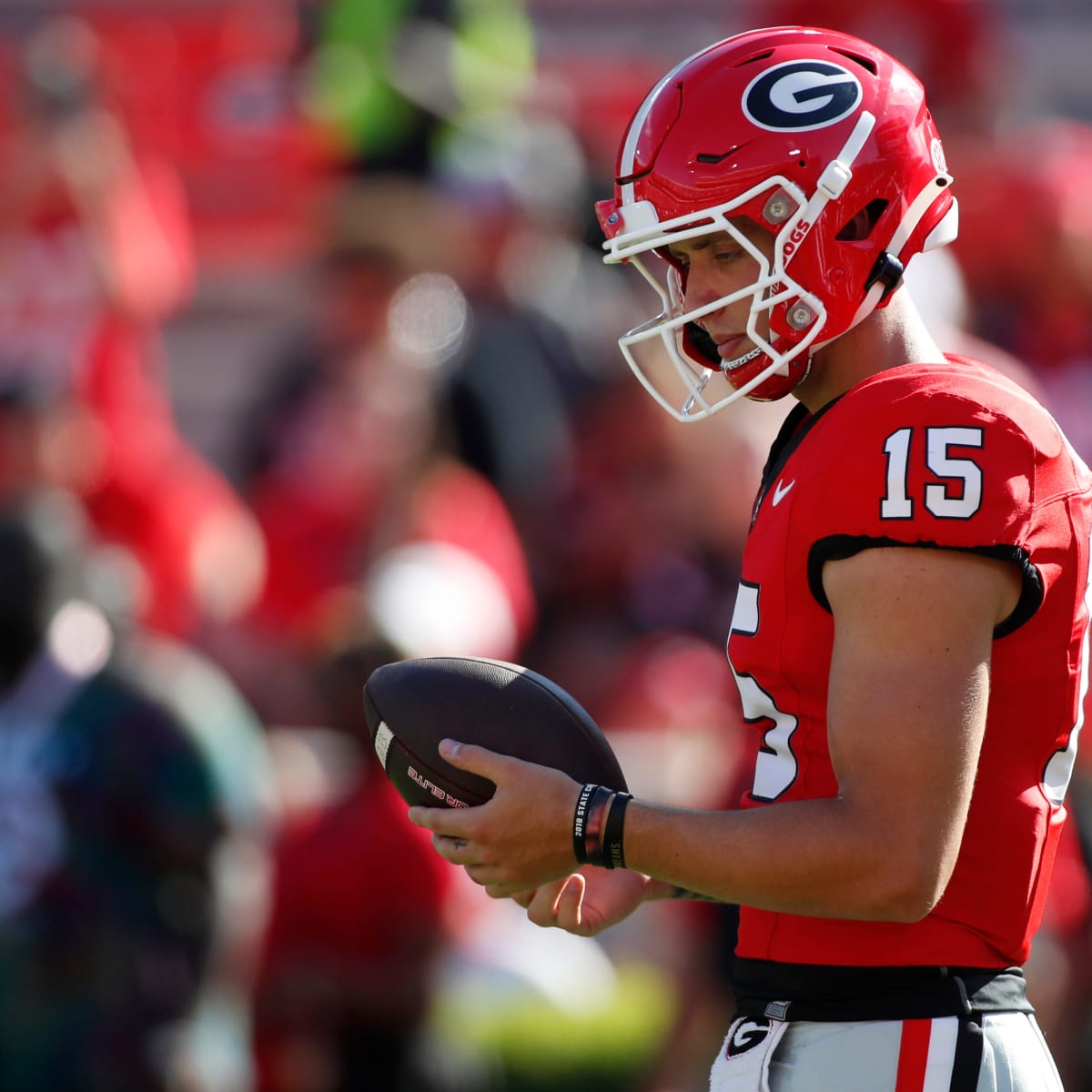 Beck throws and runs for TDs to launch new era as No. 1 Georgia