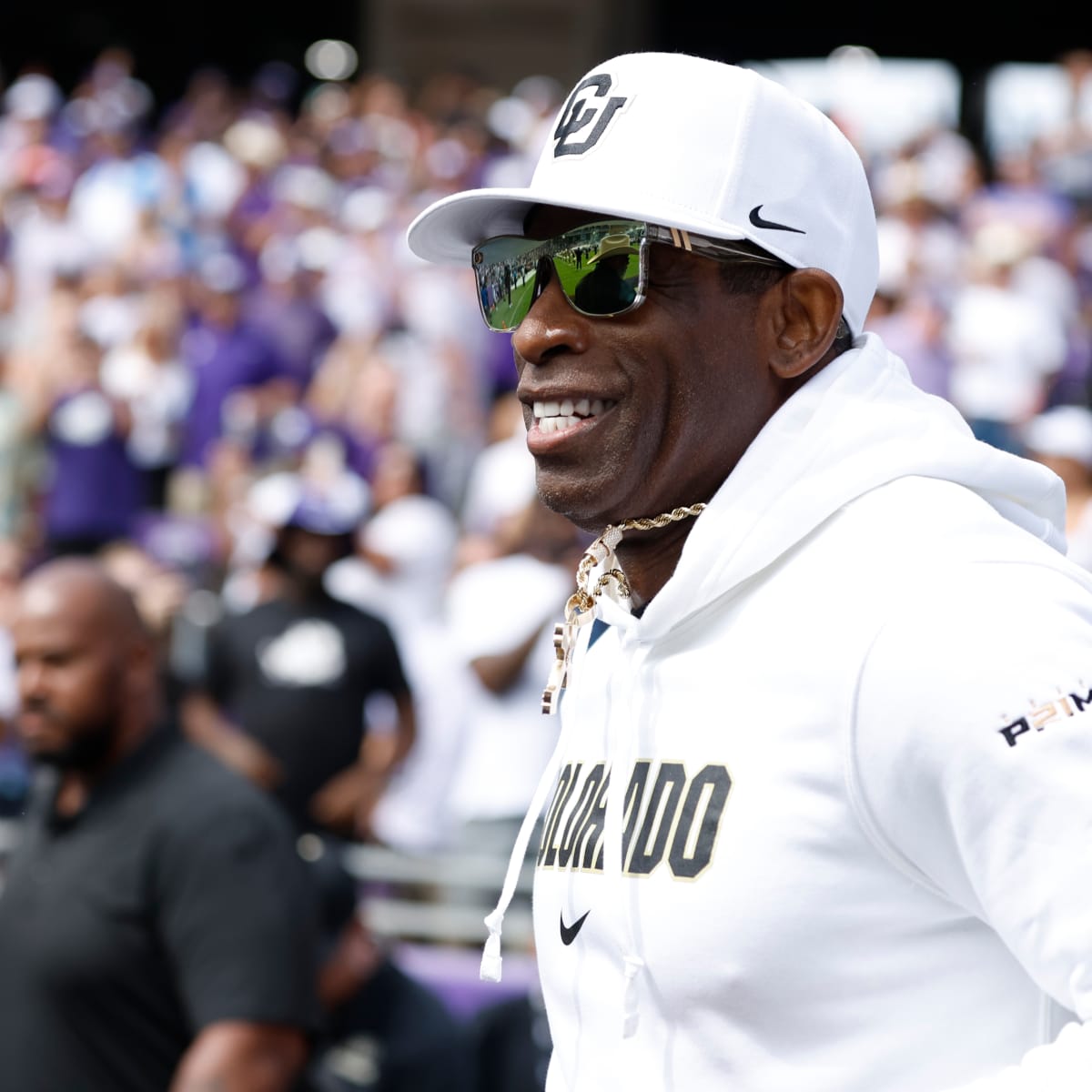 Las Vegas Bowl Week 4 projection: Deion Sanders, Colorado remain