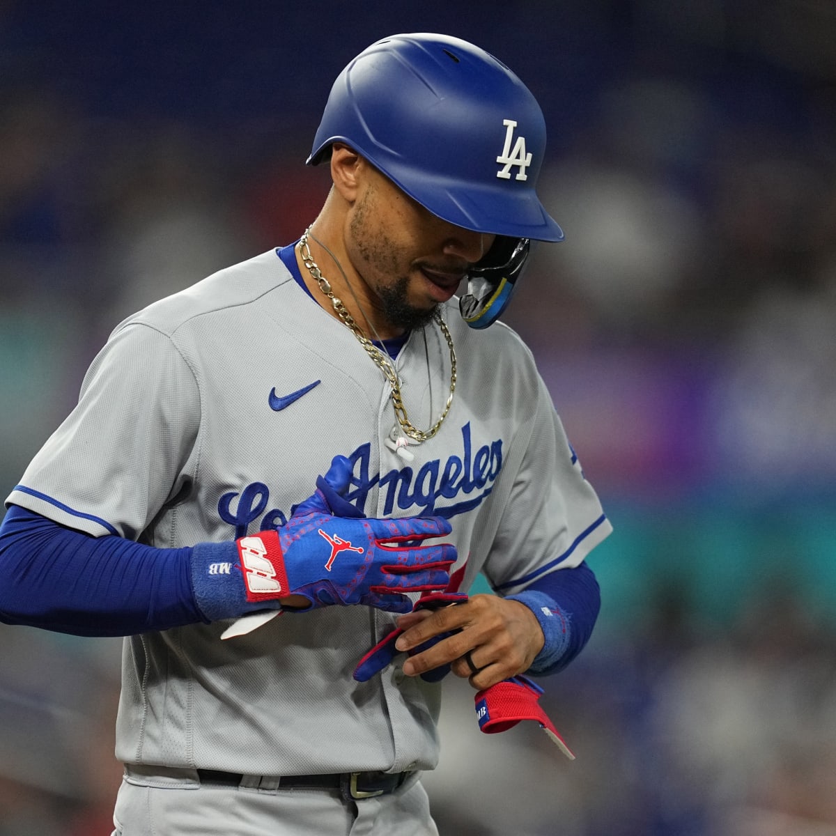 Walker Buehler Won't Return, Mookie Betts Injury Update, Dodgers