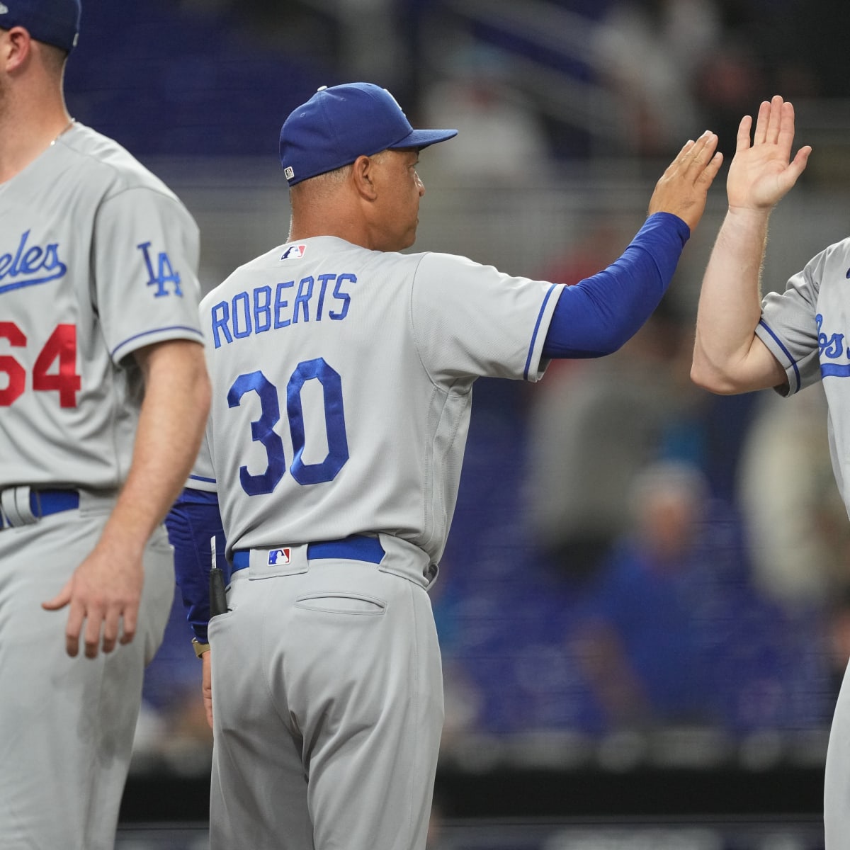 Dave Roberts Seeks a Different Shade of Postseason Glory - The New