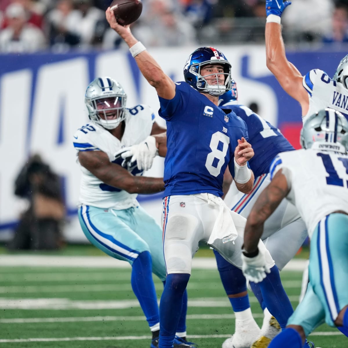 New York Giants Report Card: A Colossal Fail - Sports Illustrated New York  Giants News, Analysis and More