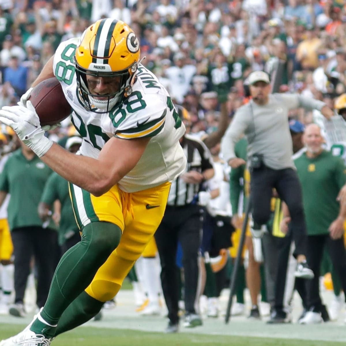 Packers vs. Bears: Jordan Love powers Green Bay past Chicago, 38-20