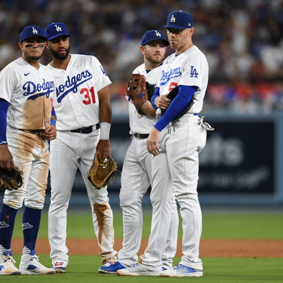 Dodgers clinch postseason spot, NL West magic number down to 1