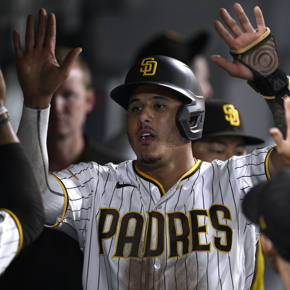 Padres await update on Manny Machado ahead of Royals rematch