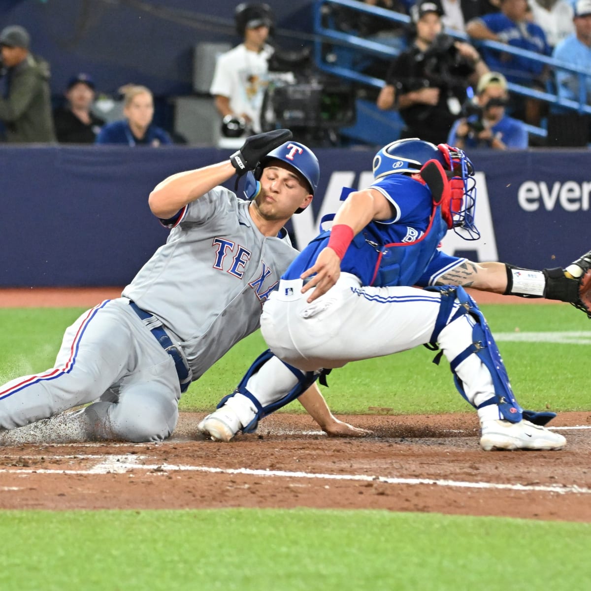 Toronto passes playoff drought torch to Mariners after clinching