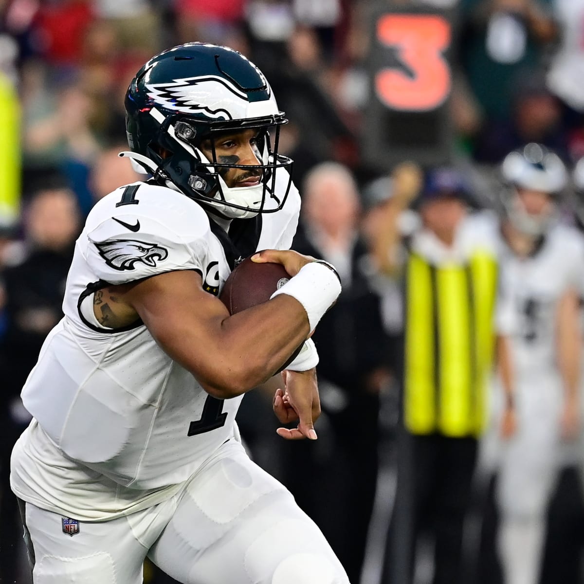 Vikings-Eagles picks: A TNF parlay to consider with Jalen Hurts, Justin  Jefferson 