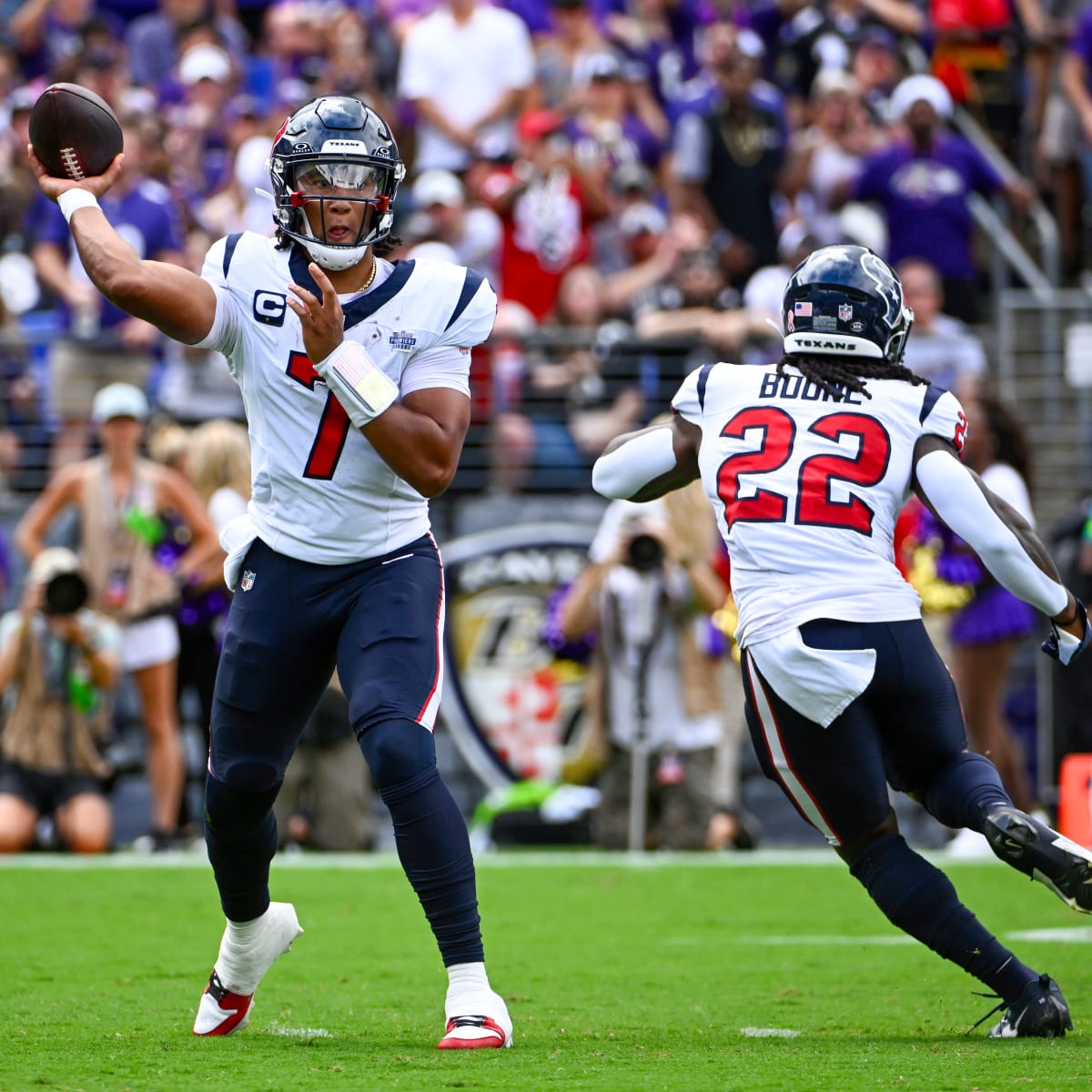 Colts vs. Texans: Colts showed up in Houston, but not many fans did