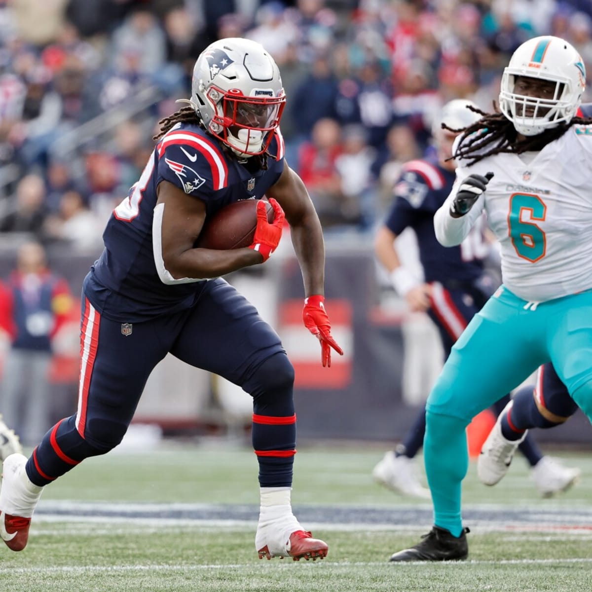 New England Patriots' Mac Jones Strategy vs. Vulnerable Miami