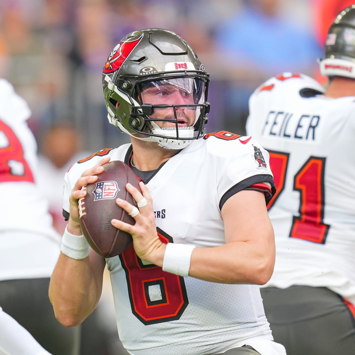 Bucs top Vikings behind Baker Mayfield's 2 touchdowns in first