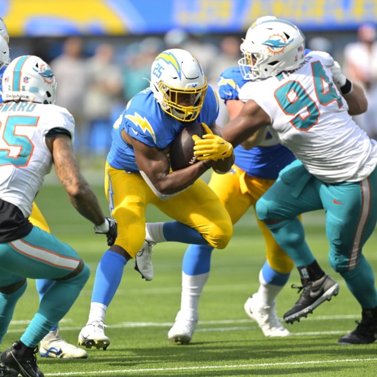 Dolphins' defense hoping to adjust, stop the run after poor performance  against Chargers – NBC 6 South Florida