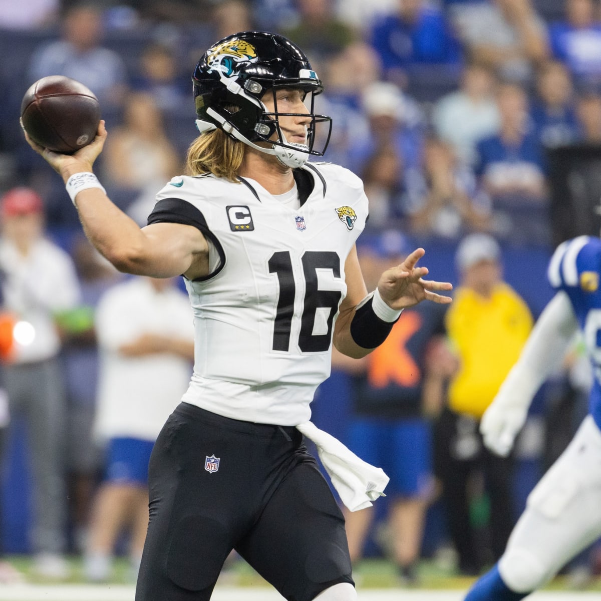 NFL quarterback rankings, Week 16: Trevor Lawrence is rolling