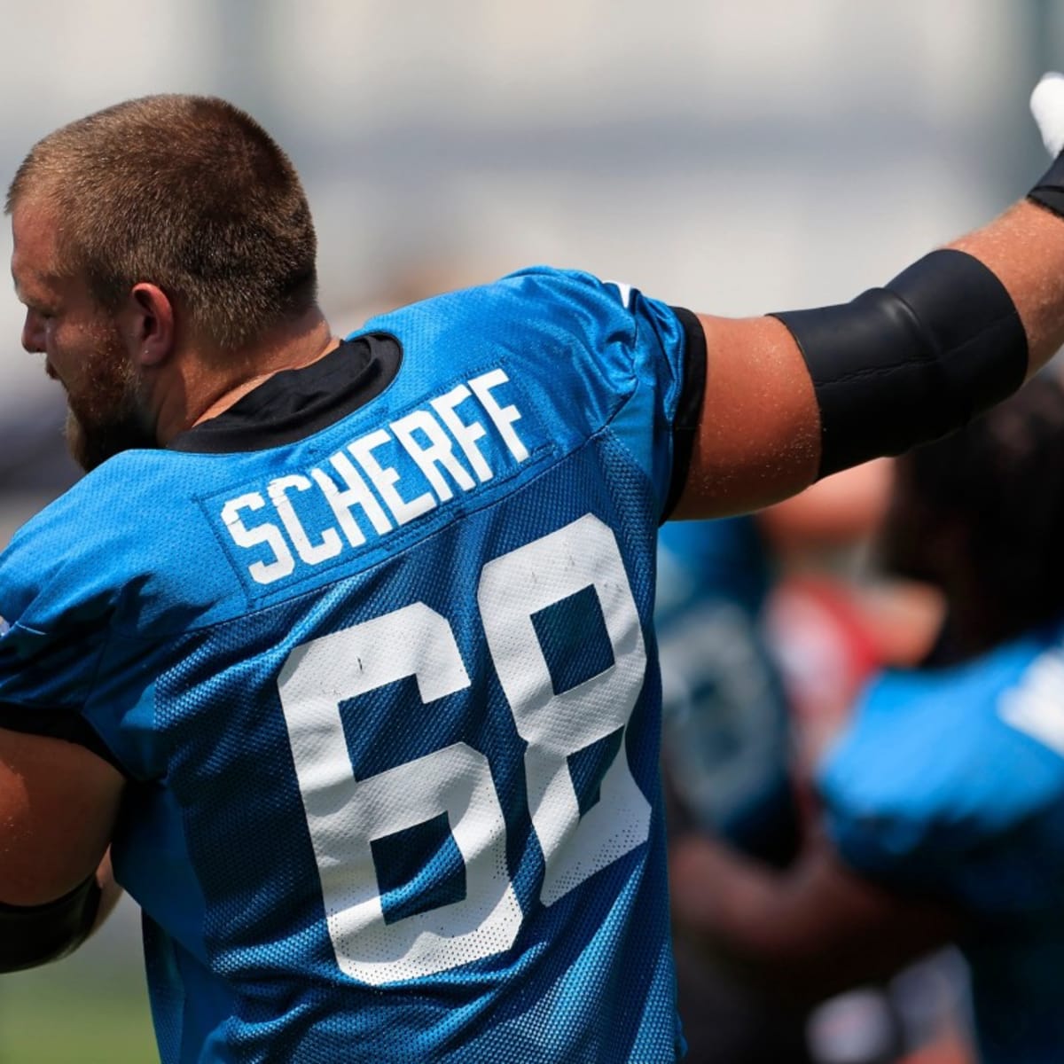 Brandon Scherff injury update: Jaguars OL gets carted off in Week 1 game  vs. Colts