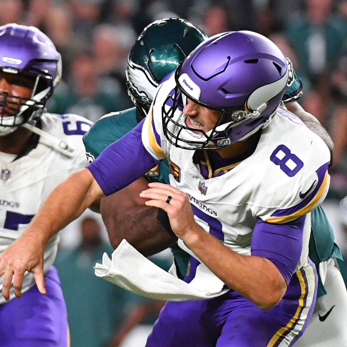 Philadelphia Eagles Beat Minnesota Vikings 34-28: Live Game Log - Sports  Illustrated Philadelphia Eagles News, Analysis and More