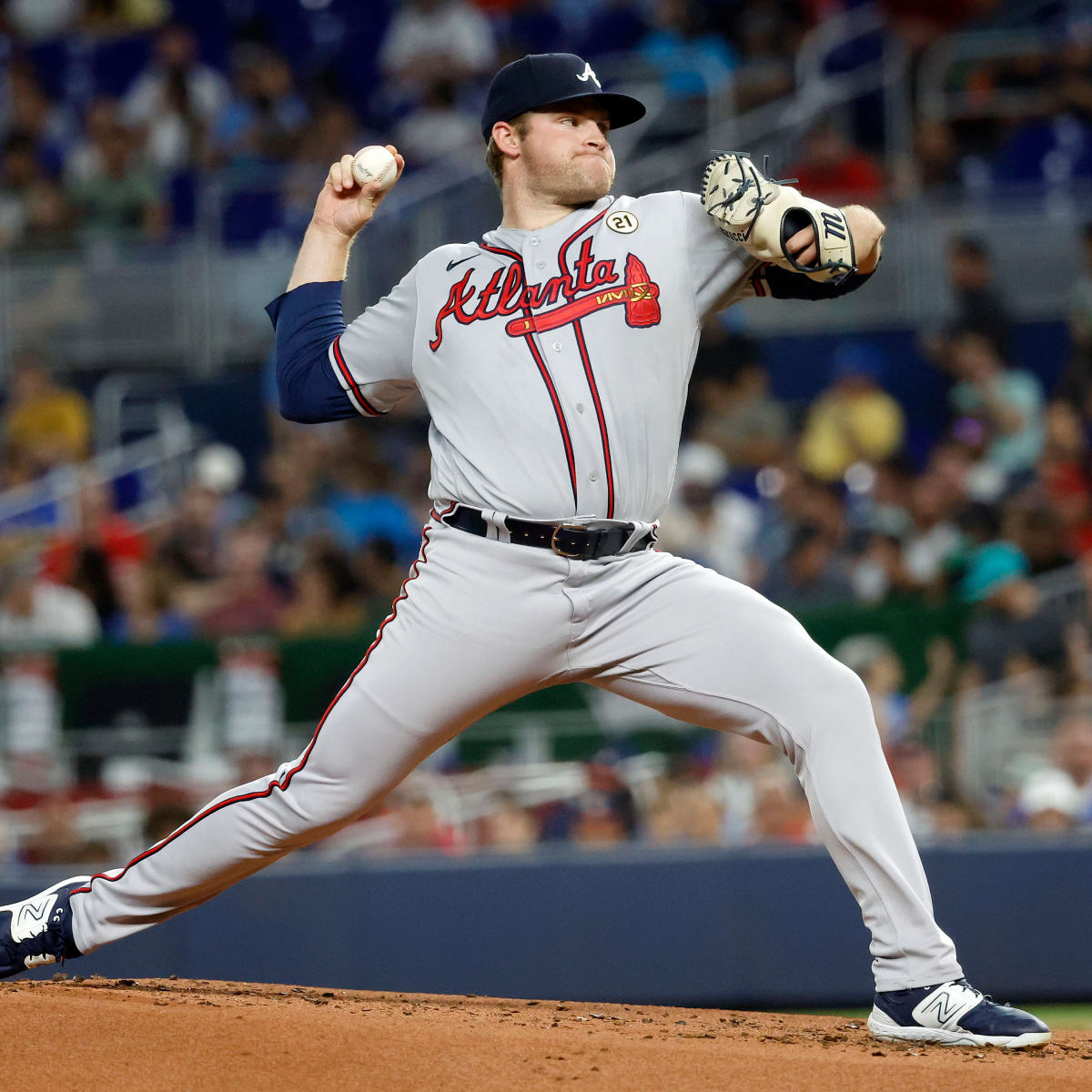 Johnson, Marlins hand Braves another Monday loss