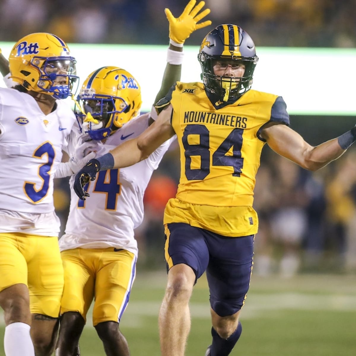 Pitt Panthers Staying Patient With Deep Passing Game - Sports Illustrated  Pittsburgh Panthers News, Analysis and More