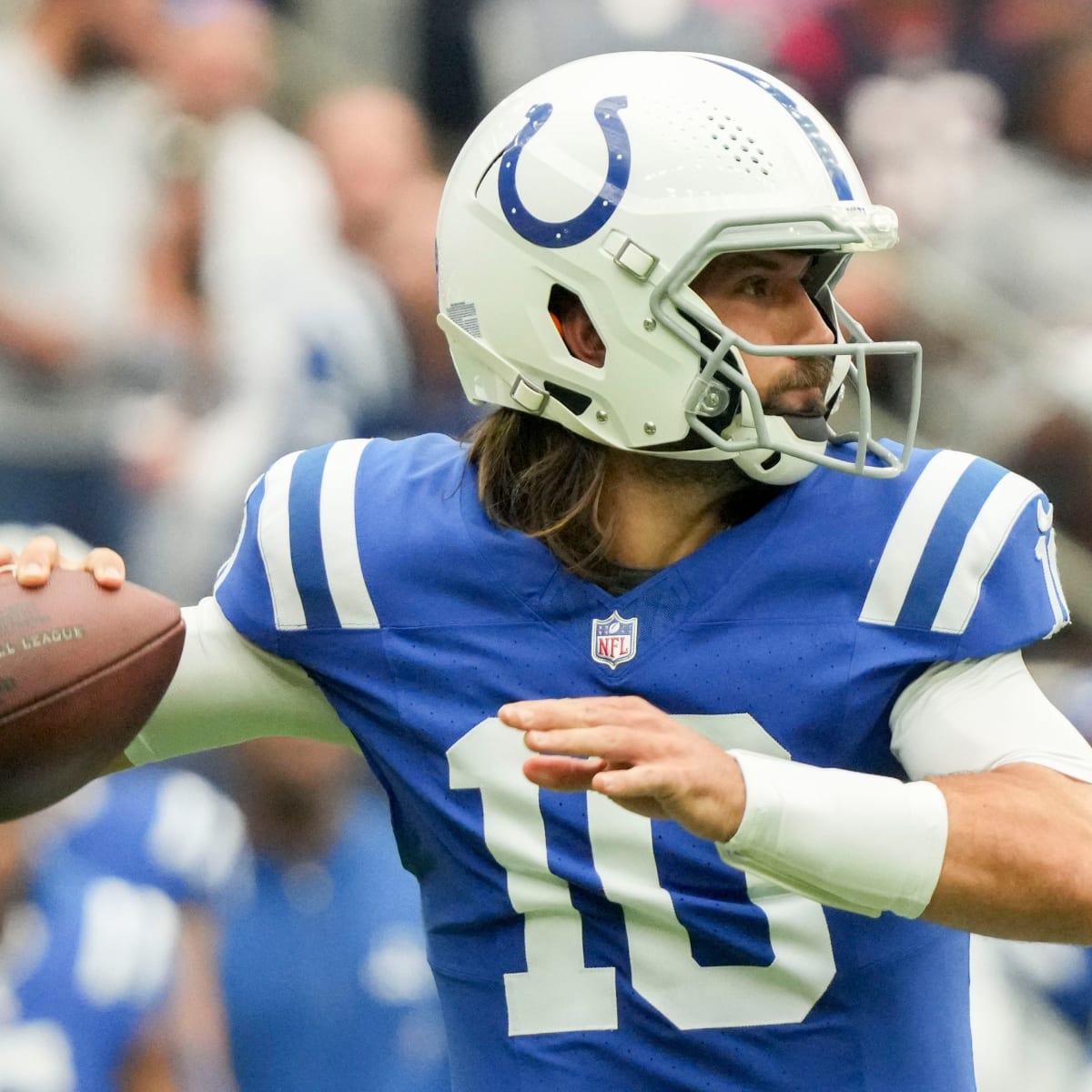 Colts sign free agent QB Gardnew Minshew