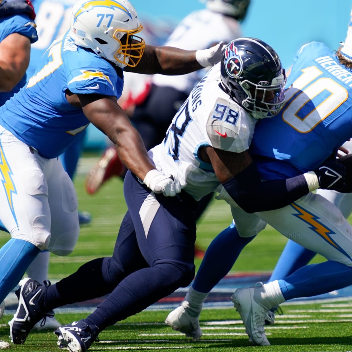 Tennessee Titans, Los Angeles Chargers both looking to avoid starting 0-2