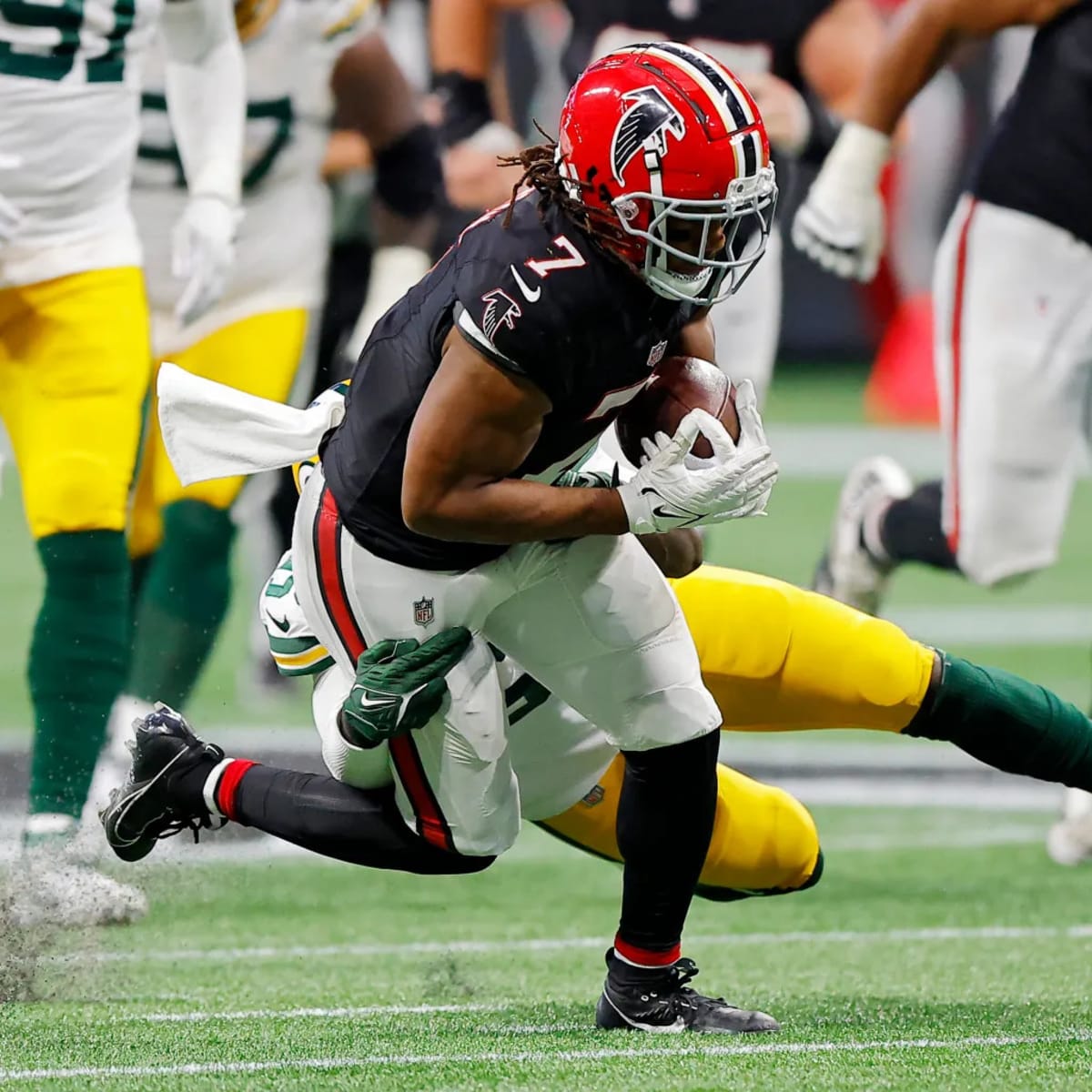 Bijan Robinson scores first touchdown of the year for the Atlanta Falcons -  On3