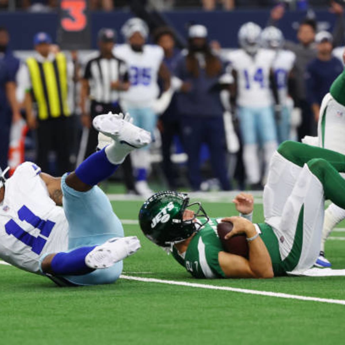 Notes from the Enemy: Dallas Cowboys clinch NFC East, Cowboys defense may  be the best in the NFL and more - Revenge of the Birds