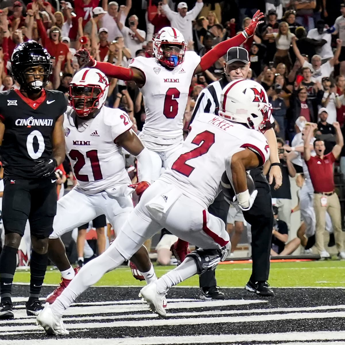 Miami tops UC 31-24 in OT, 1st time since 2005