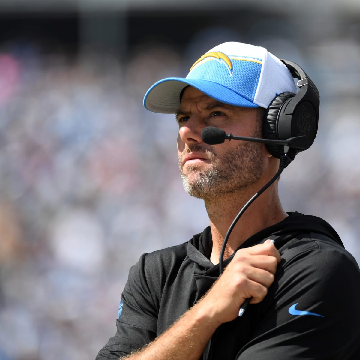 Chargers continue to struggle with same mistakes on defense