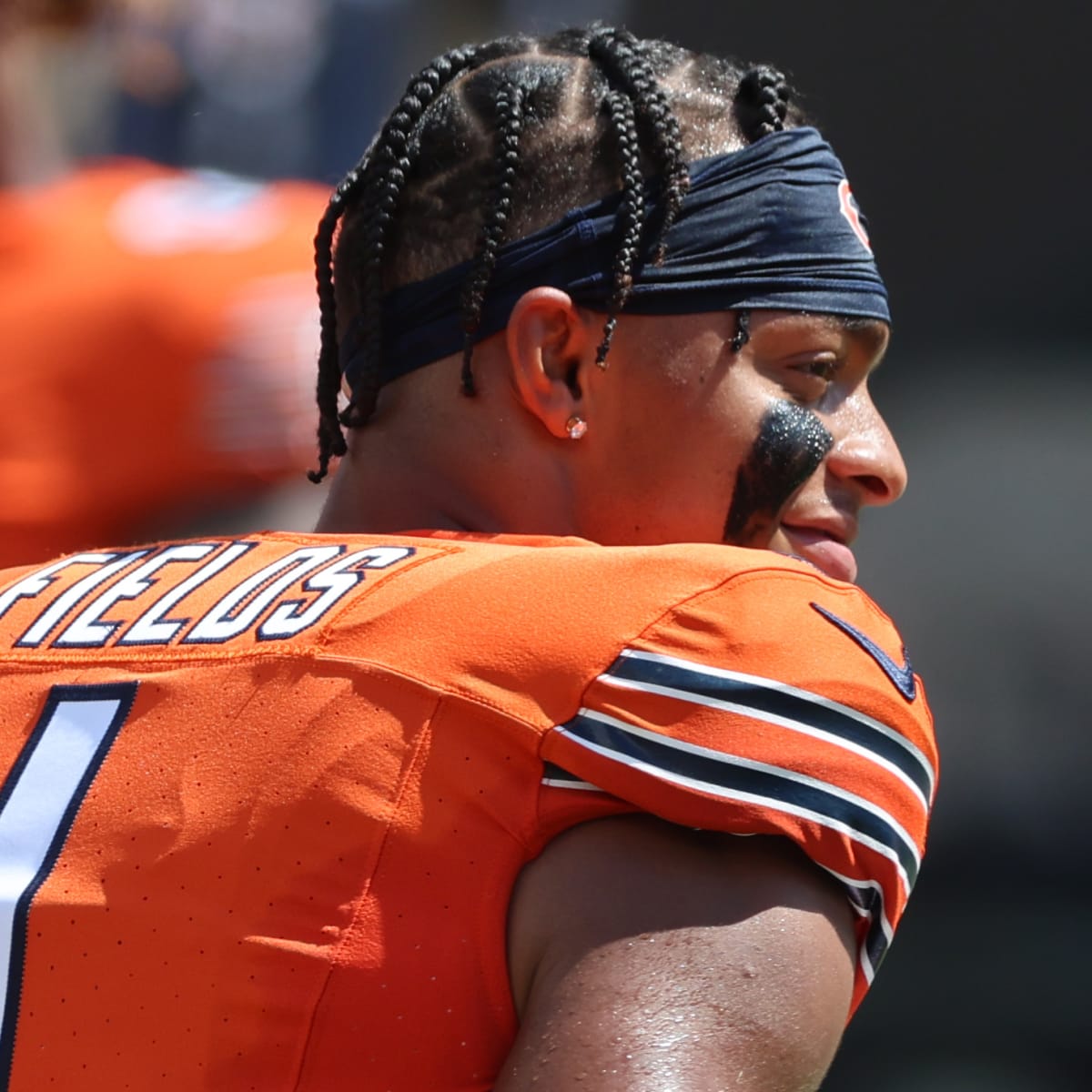 Chicago Bears Notes: Troubling QB Trends, Old Jerseys, More