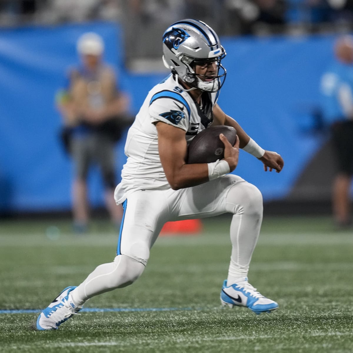 Seattle Seahawks vs. Carolina Panthers Week 14: How to Watch, Betting Odds,  Injury Report - Sports Illustrated Seattle Seahawks News, Analysis and More