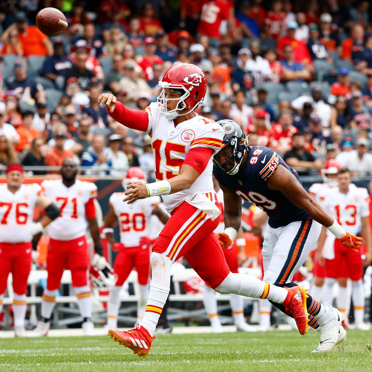 Containment best Chicago Bears policy with Patrick Mahomes - Sports  Illustrated Chicago Bears News, Analysis and More