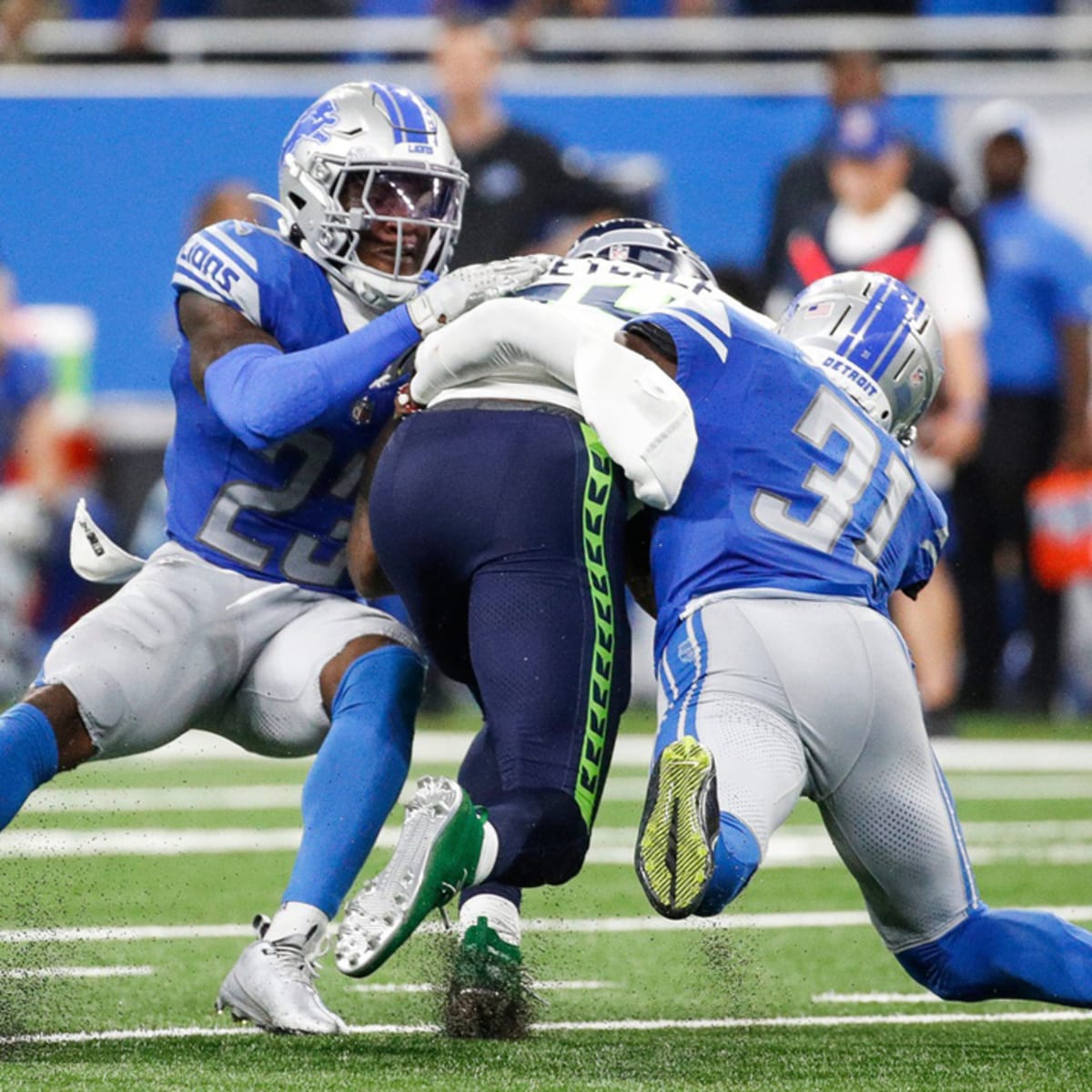 Detroit Lions - Arriving for work