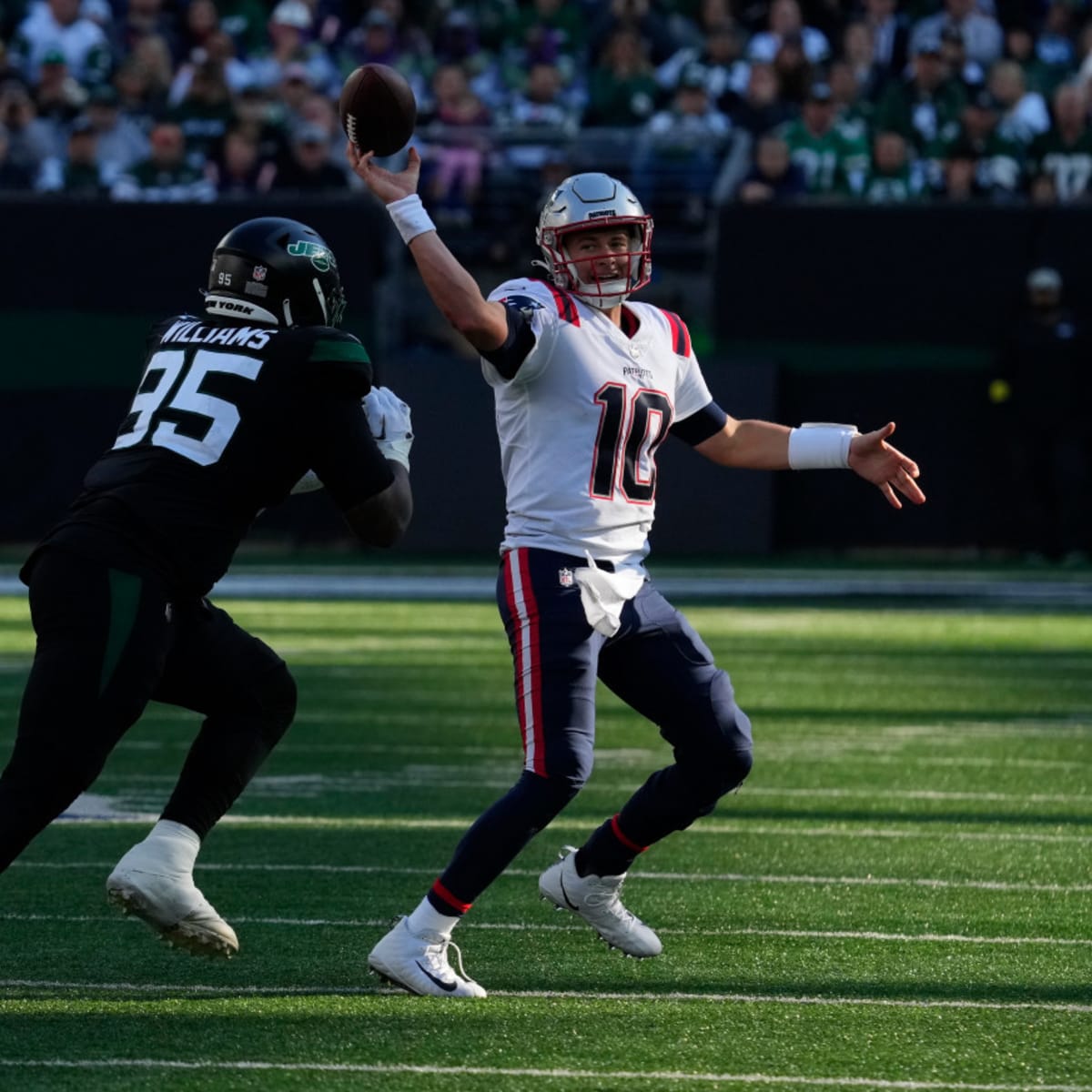 Patriots vs. Jets keys to the game: Open up the playbook for Mac