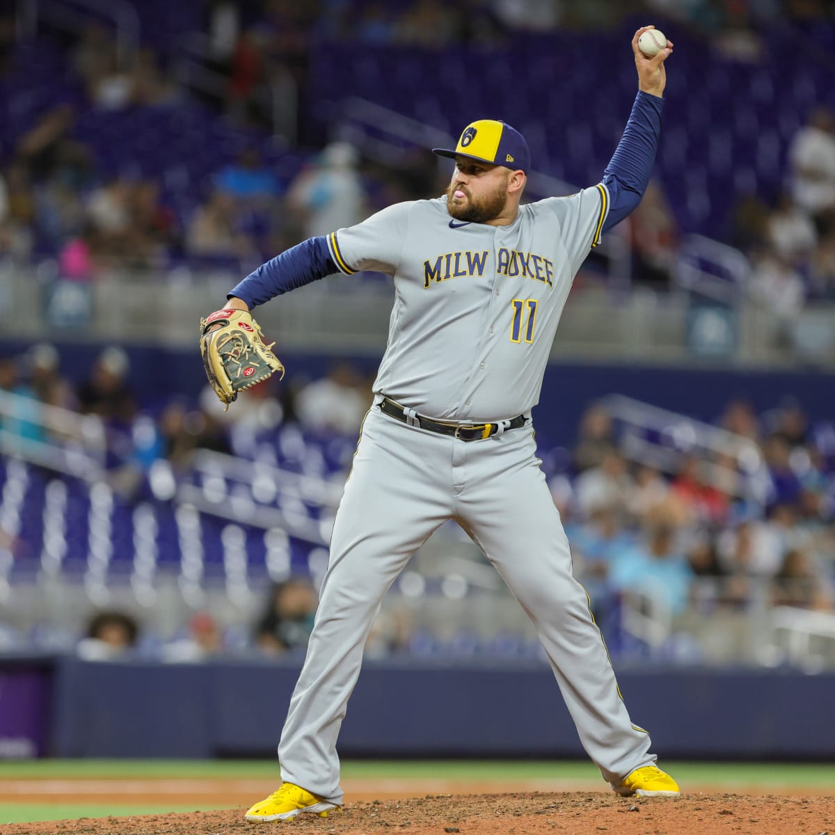 Brewers first baseman Rowdy Tellez ready for increased role in 2022