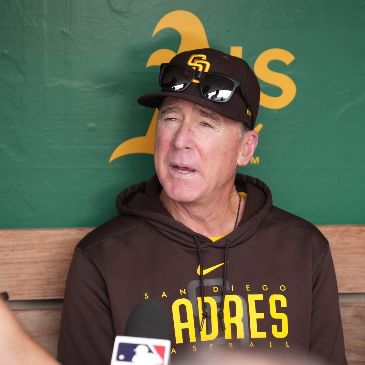 Bob Melvin 'surprised' but happy to be managing Padres - The San Diego  Union-Tribune