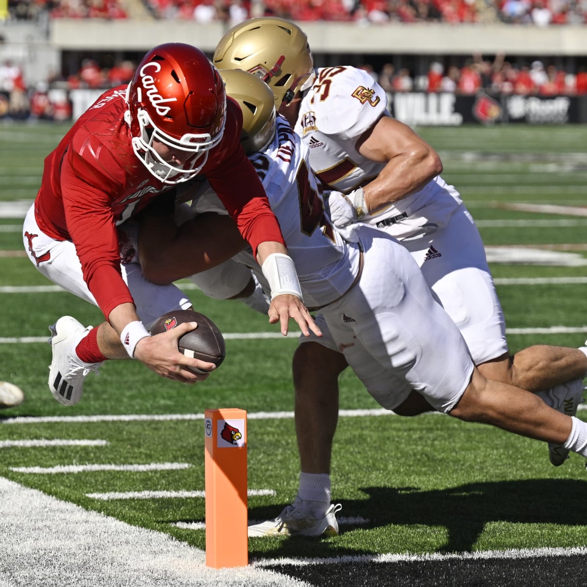 Louisville denies Boston College comeback bid, wins series opener 6-4 -  Card Chronicle