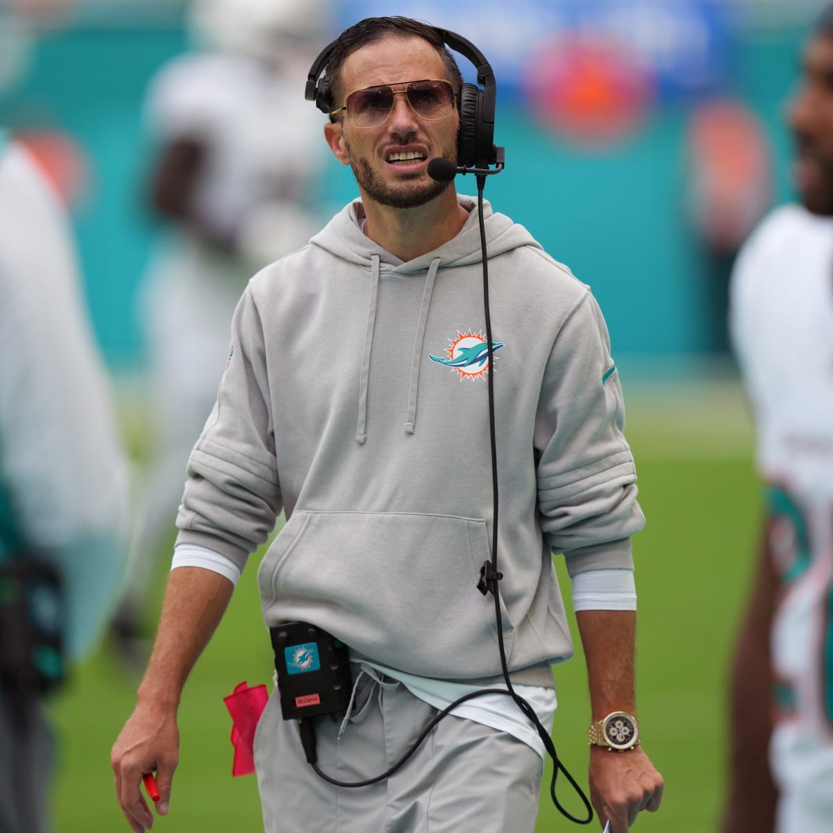 Miami Dolphins head coach Mike McDaniel looks almost unrecognizable as Denver  Broncos ball boy after making NFL history