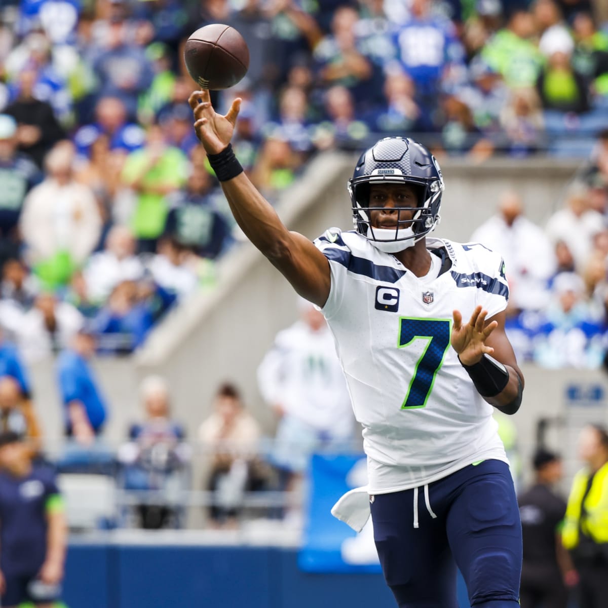 Seattle Seahawks Trail Carolina Panthers at Halftime After Geno Smith's  Late INT - Sports Illustrated Seattle Seahawks News, Analysis and More