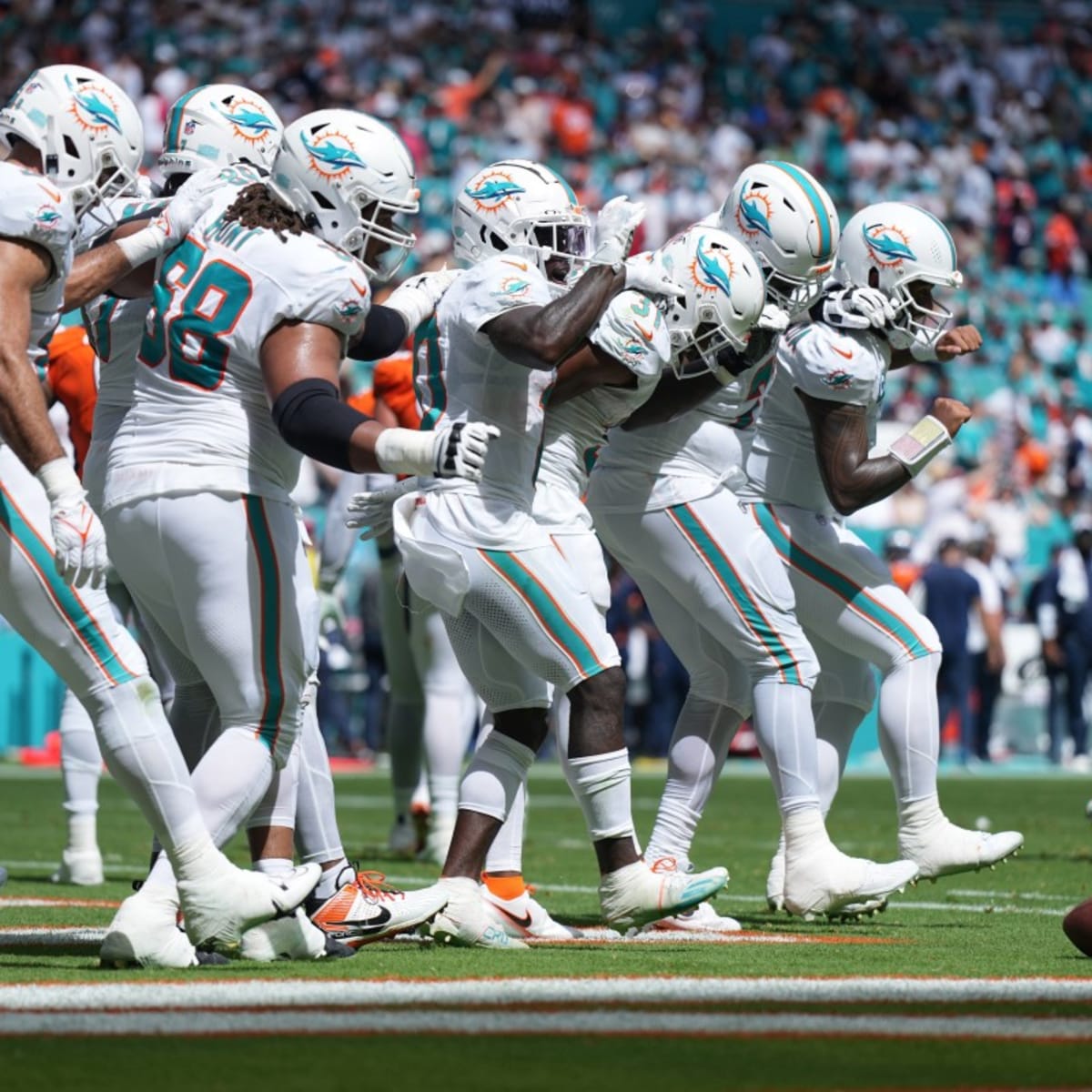 Miami Dolphins offense looks unstoppable in 70-20 win over Broncos - Sports  Illustrated Miami Dolphins News, Analysis and More
